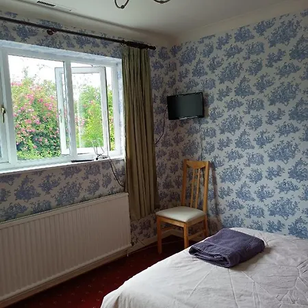 5 Ravenhurst Drive 5*